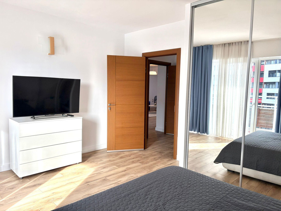 Penthouse pe 2 niveluri l 160 mp utili l terase 75 mp l parcare l B. Ziua