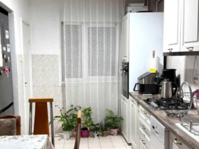 Apartament cu 4 camere | str. Aurel Vlaicu | Marasti |  Boxa | 66 mp |