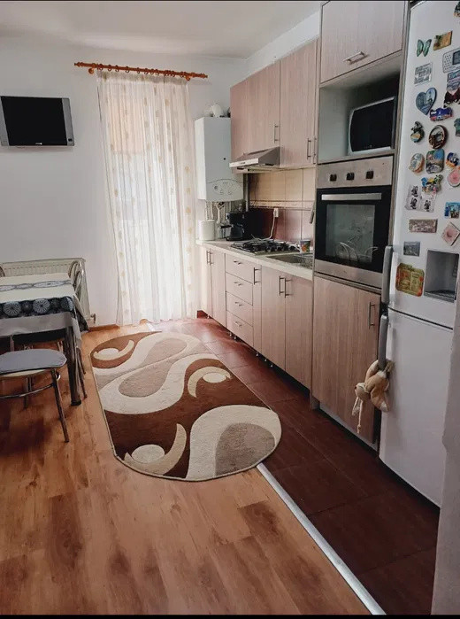 Apartament decomandat l 2 camere l 51 mp utili l 26 mp balcoane l Eroilor