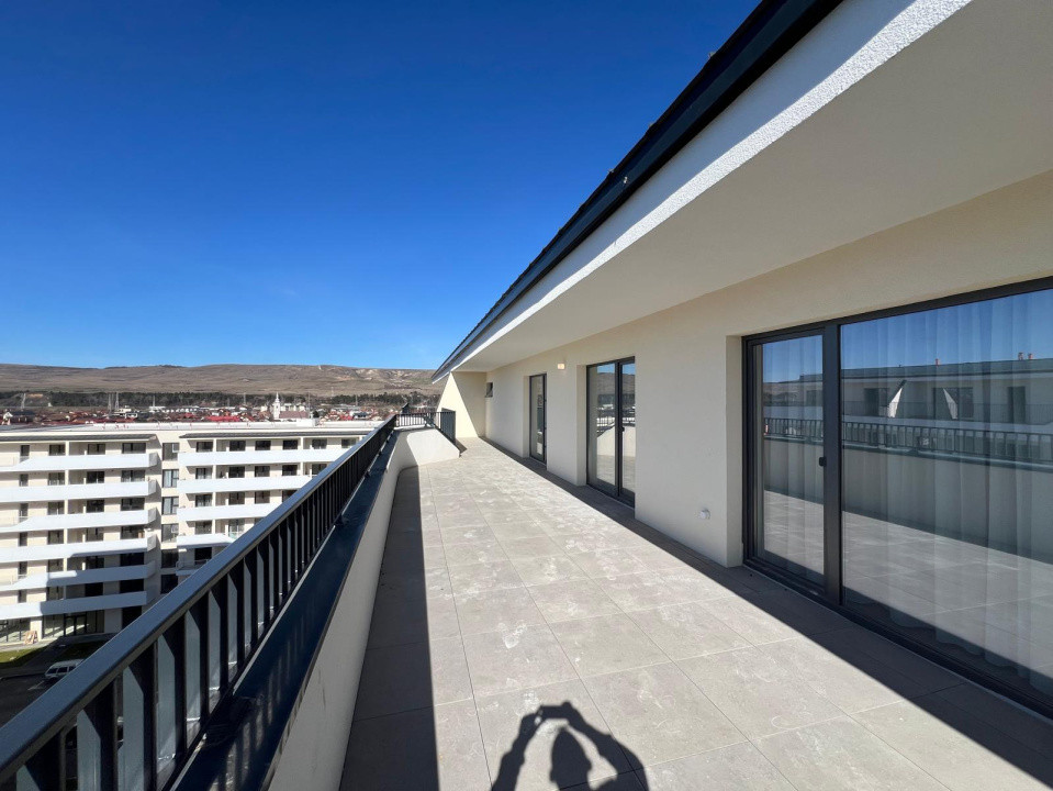 Penthouse 3 camere Eroilor | 2 bai | terasa 50 Mp | la cheie |