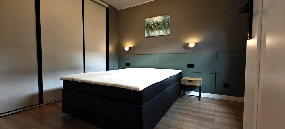 Apartament la casa l 2 camere l curte l pod l 2 parcari l Traian Mosoiu 