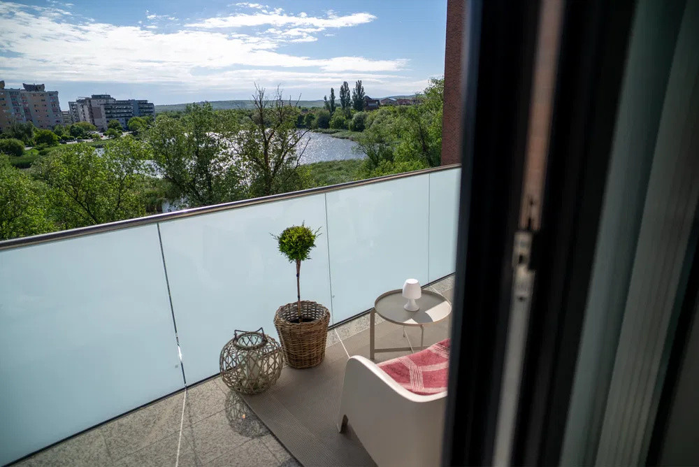 Apartament superfinisat l decomandat l la cheie l parcare l Park Lake