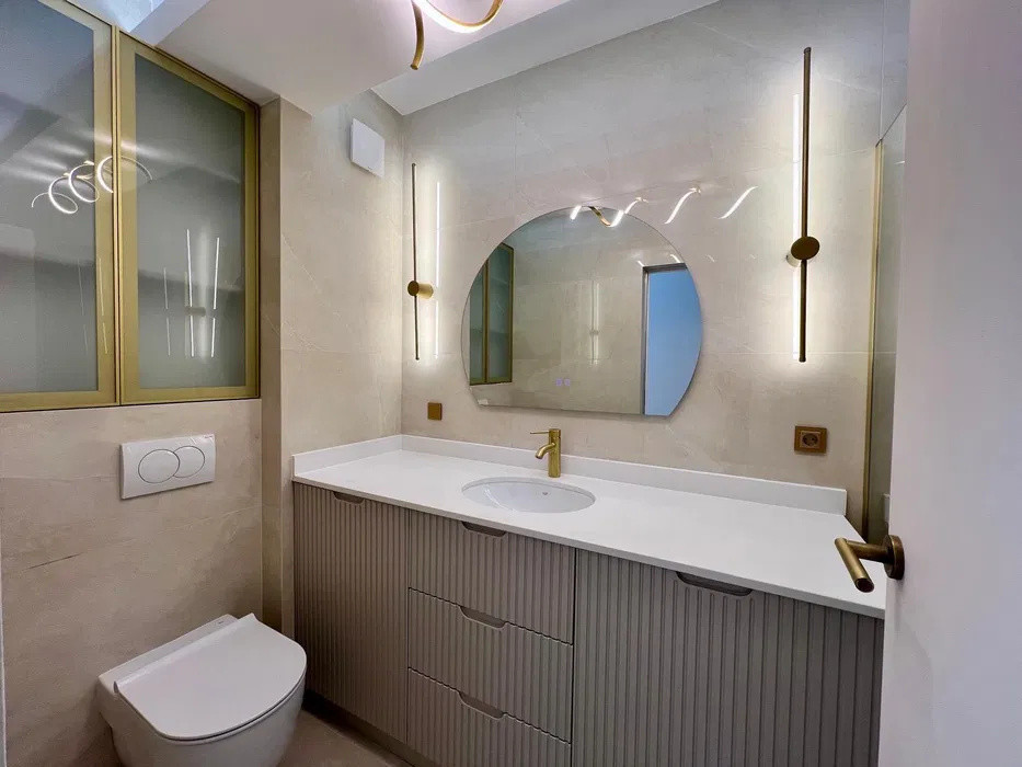 Apartament superfinisat l 3 camere l 2 bai l parcare l Intre Lacuri 