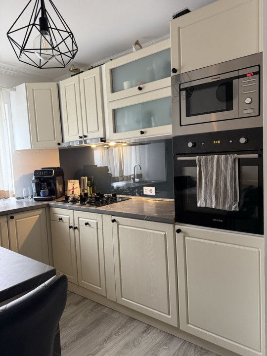 Apartament modern l la cheie l 3 camere l 2 bai l Aurel Vlaicu