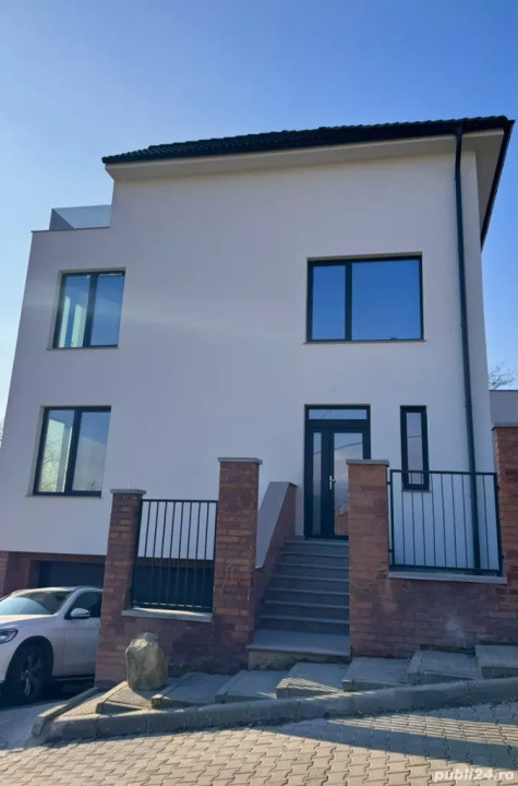 Unitate duplex l 170 mp utili l curte l terasa l 2 garaje l Dambul Rotund 