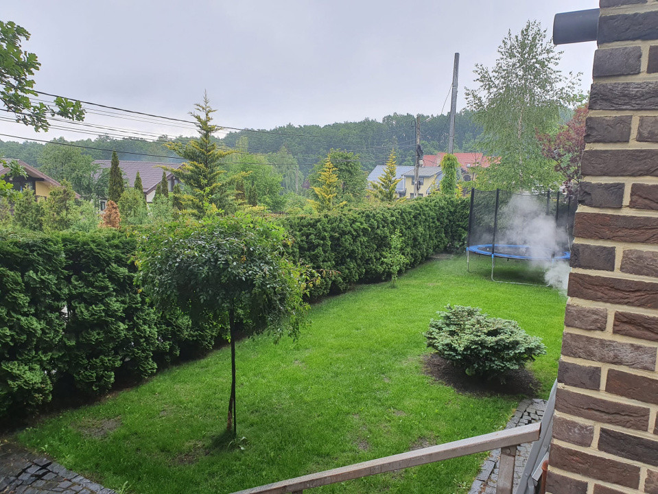 Casa individuala l 310 mp utili l 900 mp teren l garaj l Faget