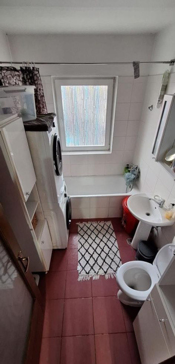 Apartament decomandat de vânzare – 58 mp utili | Str Eroilor, Florești