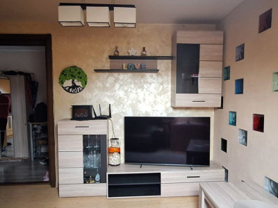 Apartament decomandat de vânzare – 58 mp utili | Str Eroilor, Florești