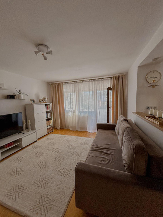 Apartament spatios l 4 camere l 2 bai l 106 mp l la cheie l A. Iancu 