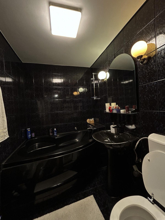 Apartament spatios l 4 camere l 2 bai l 106 mp l la cheie l A. Iancu 