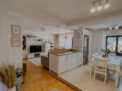 Apartament spatios l 4 camere l 2 bai l 106 mp l la cheie l A. Iancu 