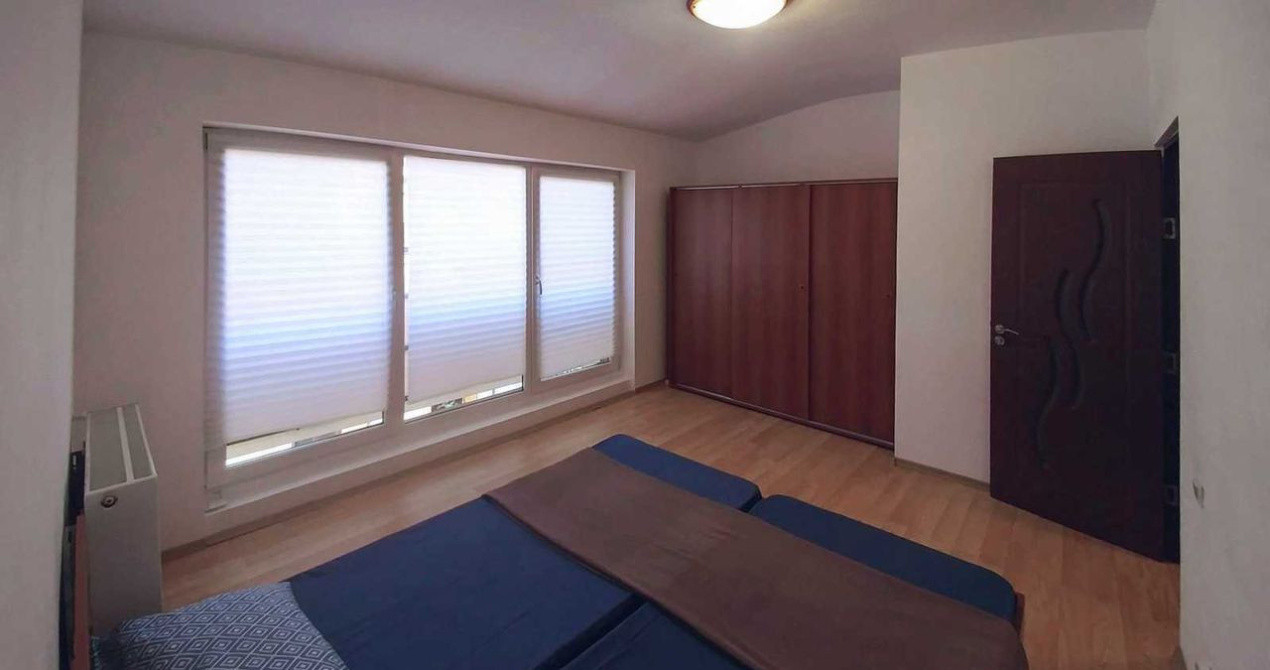 Apartament cu 2 camere decomandate, 59 mp utili, Strada Stejarului.
