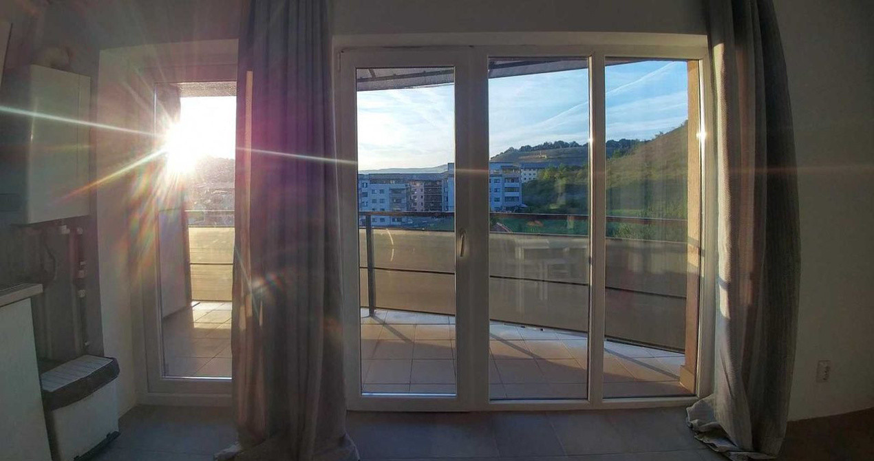 Apartament cu 2 camere decomandate, 59 mp utili, Strada Stejarului.