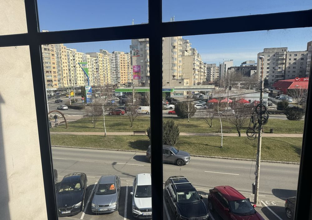 Spațiu comercial, zonă cu trafic intens, Giratoriu Mărăști – OMV