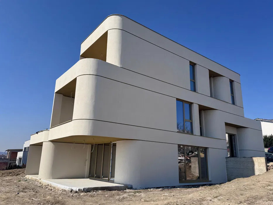 Duplex modern l 150 mp utili l 315 mp teren l 2 parcari  l Voronet