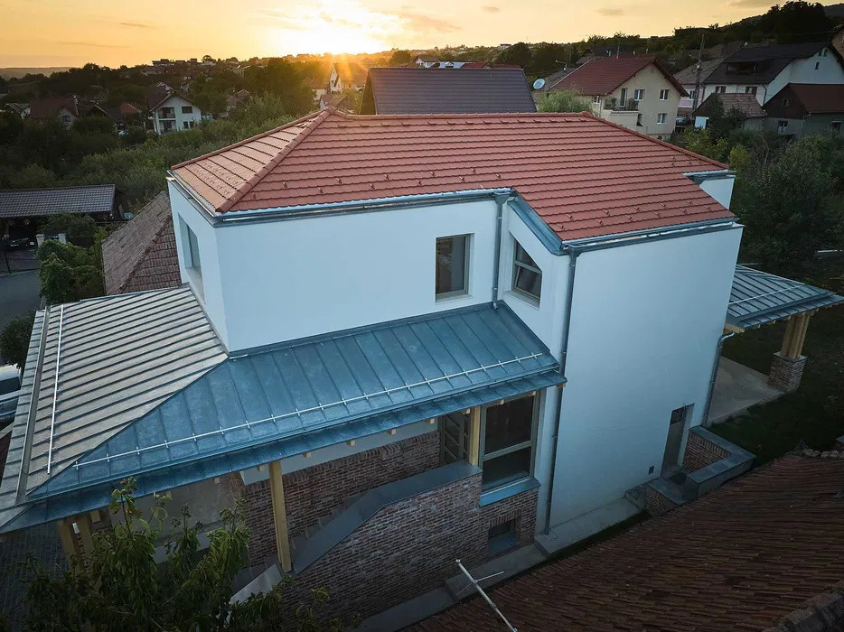 Casa individuala l 238 mp utili l 596 teren l Dambul Rotund 