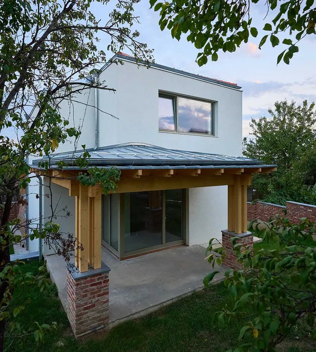 Casa individuala l 238 mp utili l 596 teren l Dambul Rotund 