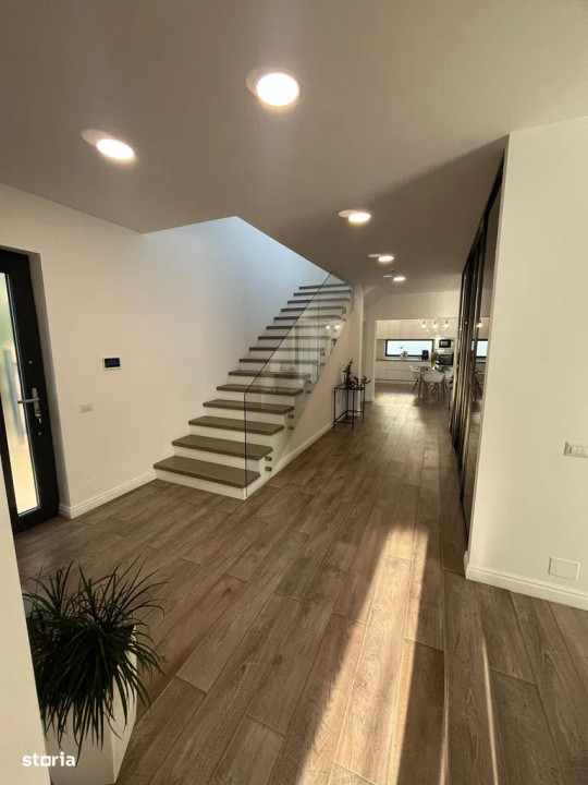 Casa individuala l la cheie l 301 mp utili l 544 mp teren l Terra Gardens