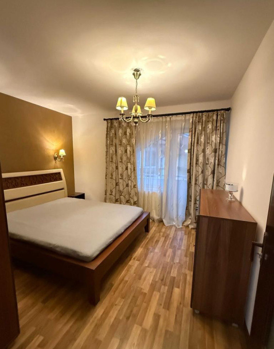 Apartament 3 camere | Str. Florilor | Mobilat și utilat