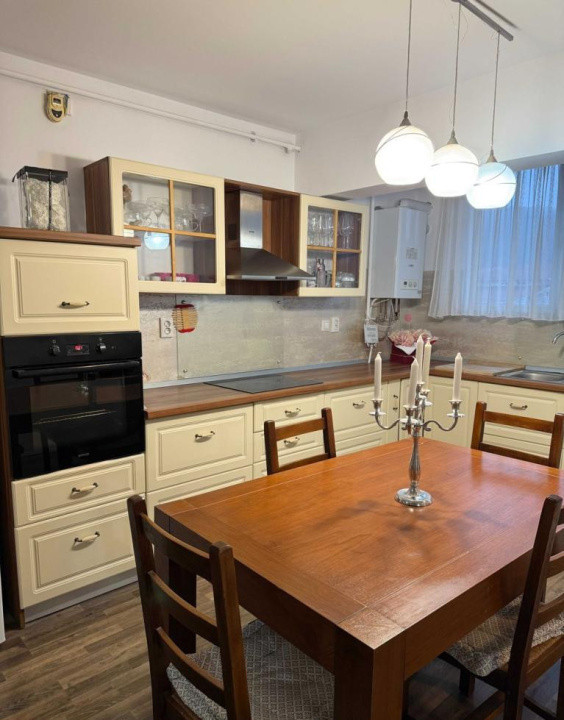 Apartament 3 camere | Str. Florilor | Mobilat și utilat