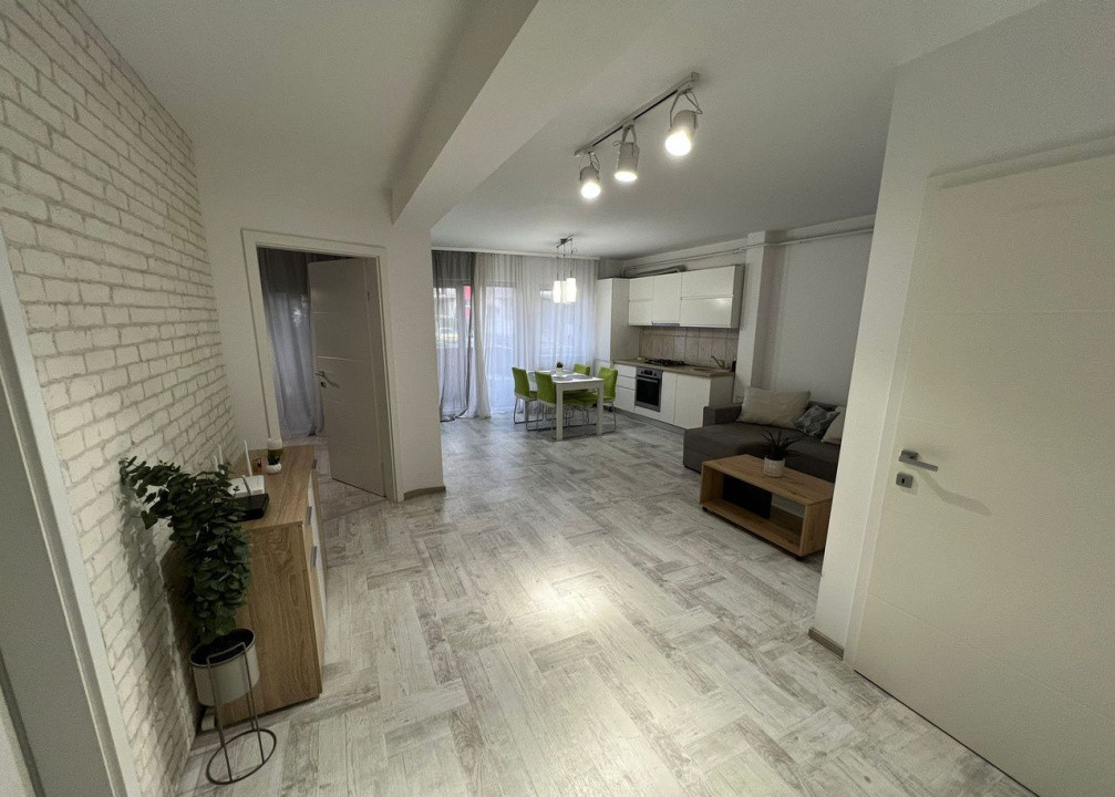 Inchiriez Apartament | 2 camere | Parcare | Zona Urusagului