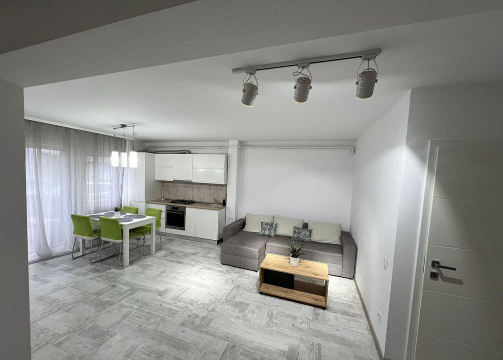 Inchiriez Apartament | 2 camere | Parcare | Zona Urusagului