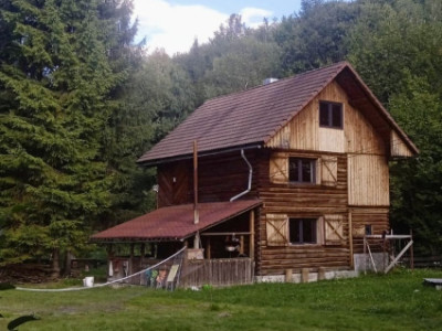 Casa de vacanta în RASCA | 1400mp teren | 160mp util | zona TURISTICA