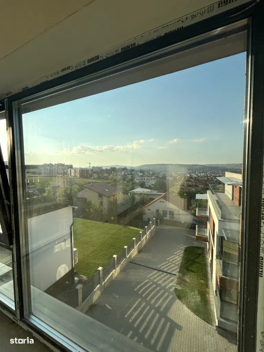 Unitate duplex l 143 mp utli l curte l panorama l Andrei Muresanu 