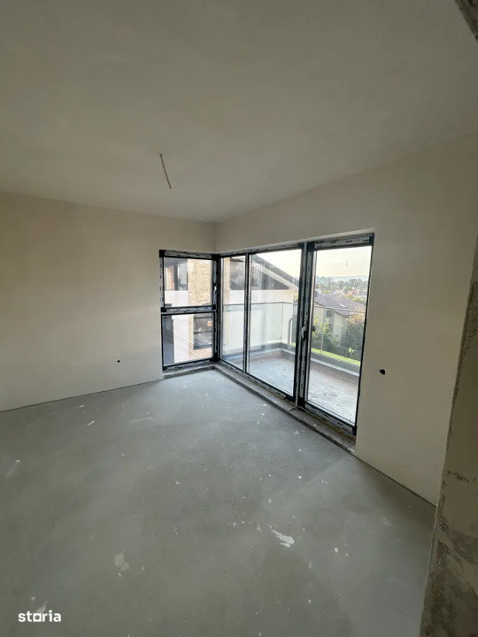 Unitate duplex l 143 mp utli l curte l panorama l Andrei Muresanu 