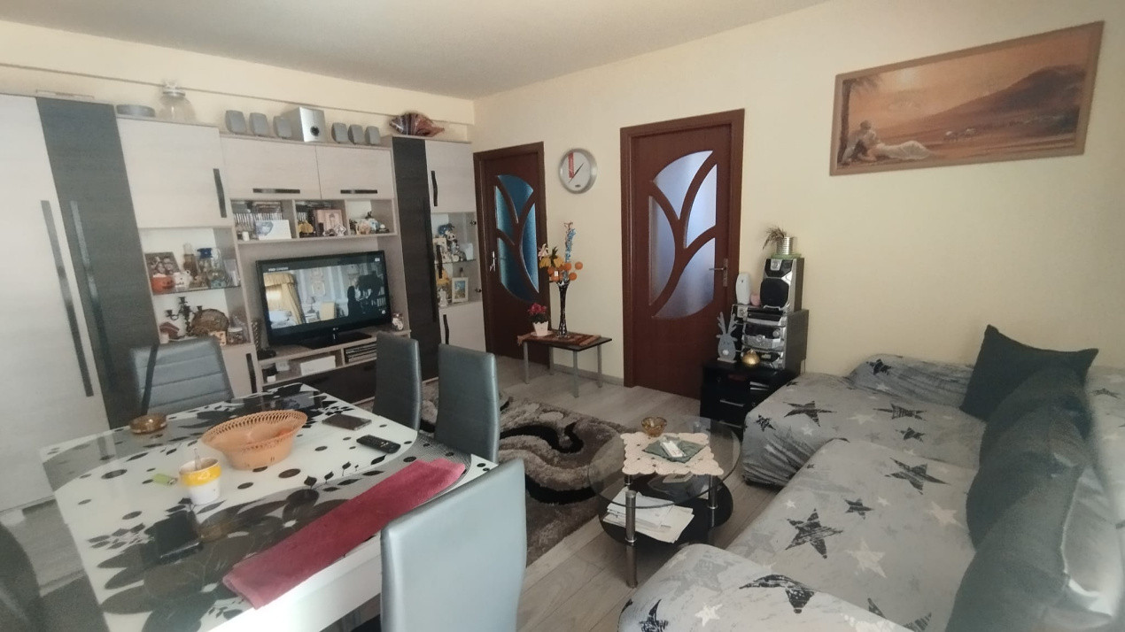 Apartament 3 camere | Spațios | 61 mp utili | Strada Porii