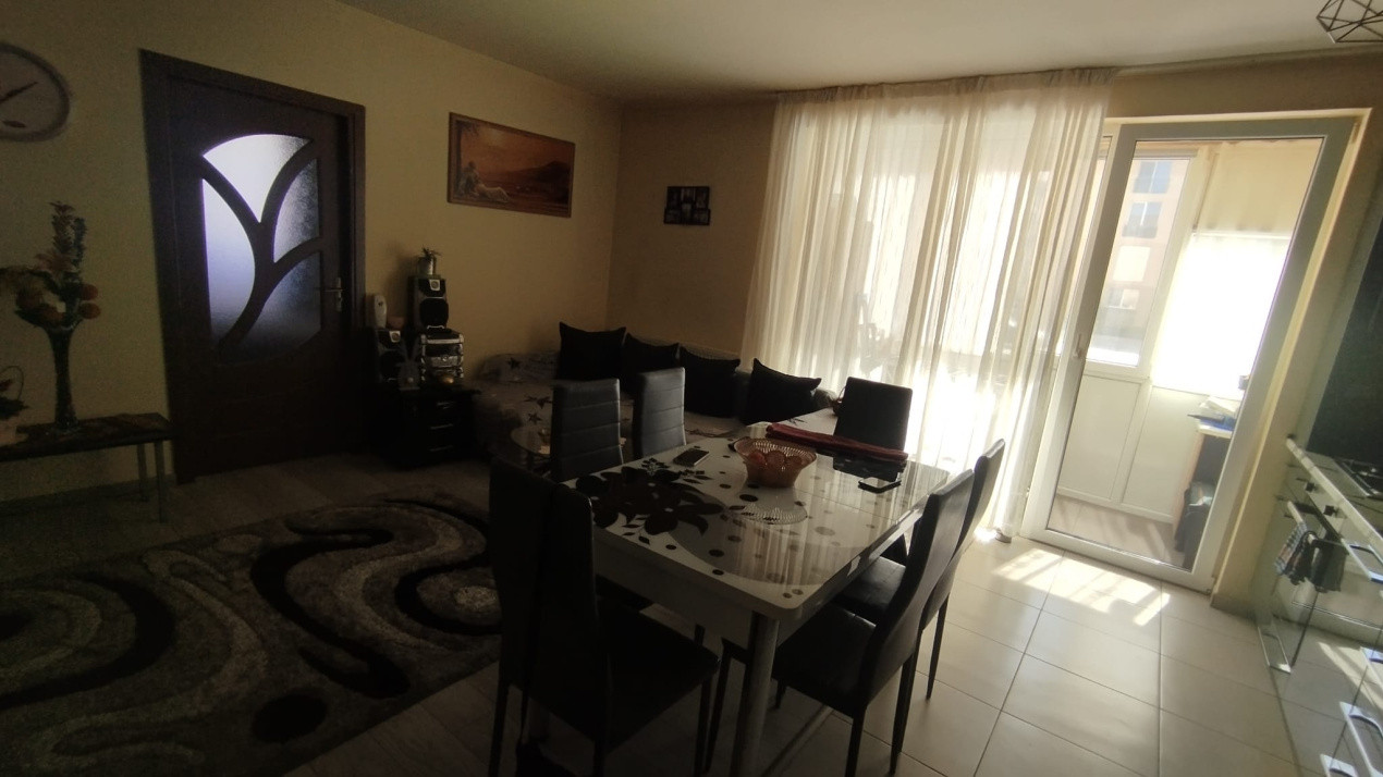 Apartament 3 camere | Spațios | 61 mp utili | Strada Porii