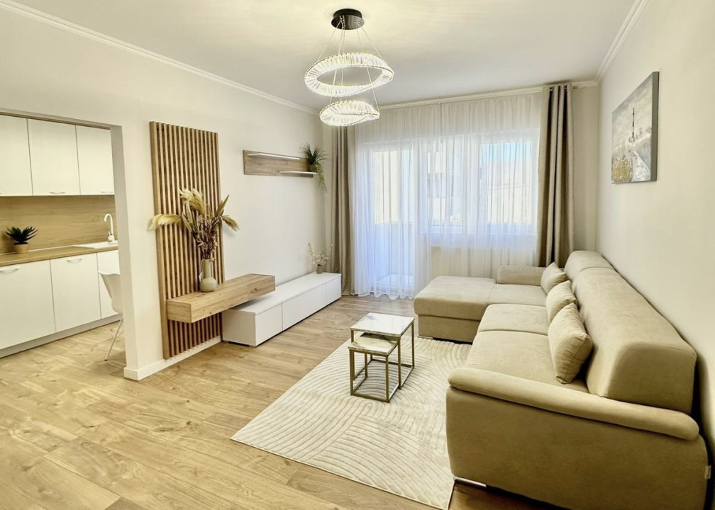 Apartament cu 2 camere, ULTRAFINISAT! Balcon! Parcare! Zona Terra!