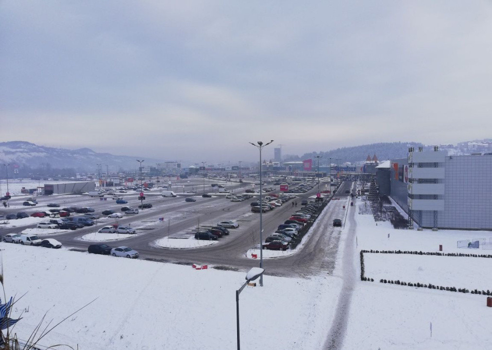 Apartament de vânzare | 3 Camere | Zona Vivo Floresti |