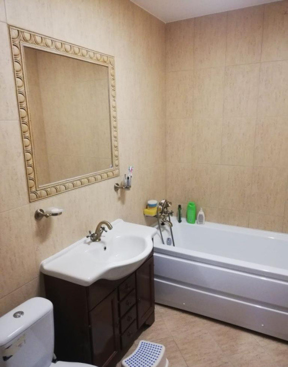 Apartament de vânzare | 3 Camere | Zona Vivo Floresti |