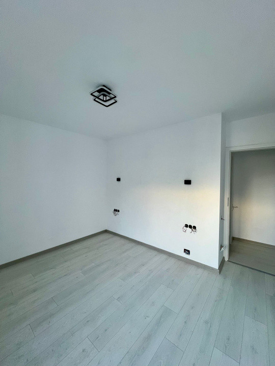 Apartament 3 camere | De vânzare | Traian Vuia | Decomandat