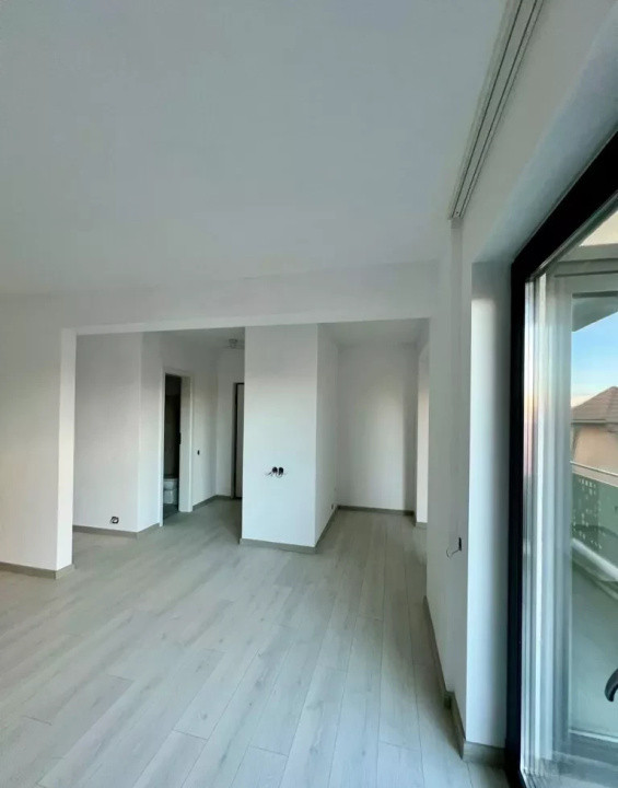 Apartament 3 camere | De vânzare | Traian Vuia | Decomandat