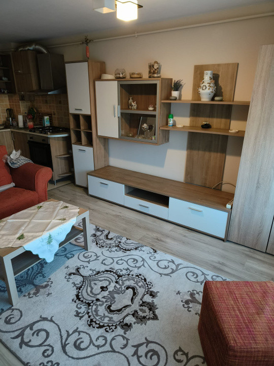 De închiriat apartament | Florești | Zona Teilor