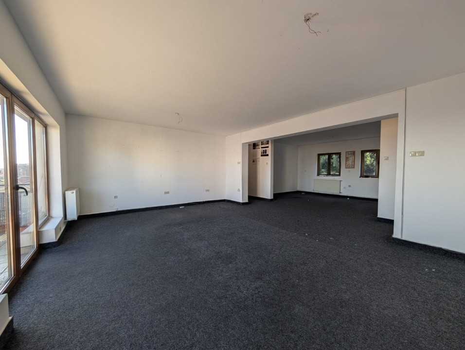 Apartament 4 camere | De vânzare | Calea Turzii | Decomandat