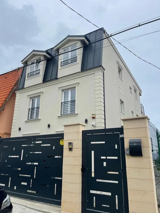 Oportunitate l casa cu 4 apartamente l ideal airbnb l Andrei Muresanu