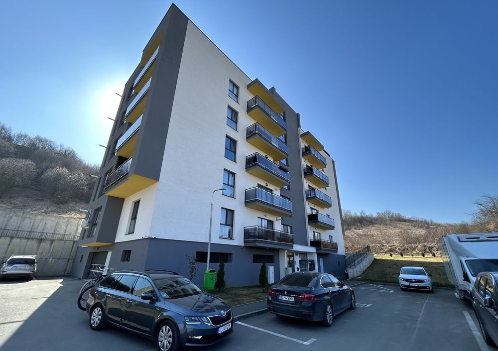 Apartament 3 Camere 70 Mp | Floresti  | Zona Teilor |