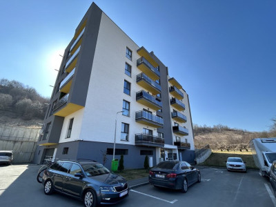 Apartament 3 Camere 70 Mp | Floresti  | Zona Teilor |