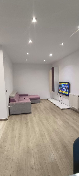Inchiriez Apartament| 3 camere | Zona Terra, Florești