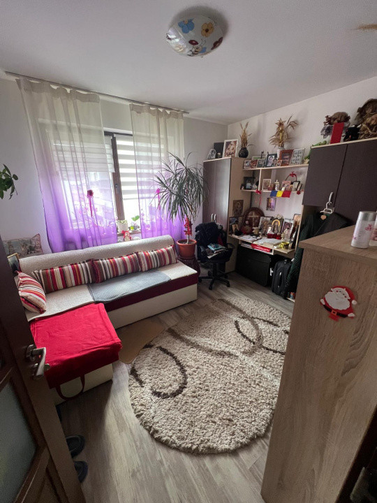 | Apartament 3 Camere | Parcare | Zona Terra-Sesul de sus |