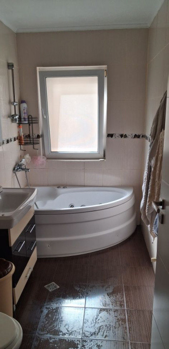 Apartament 3 camere de închiriat | Șesul de Sus, Florești