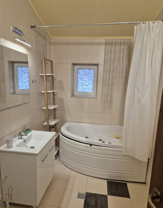 Apartament 3 camere de închiriat | Str. Stejarului, Florești