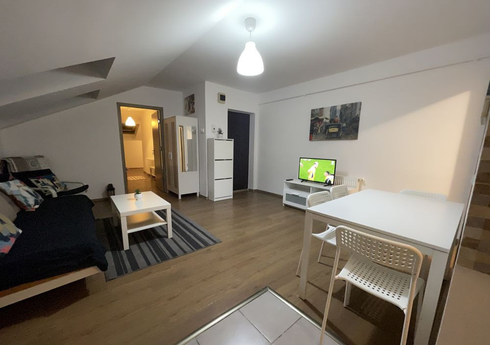 Apartament de închiriat | Mansardă | Str. Florilor, Florești