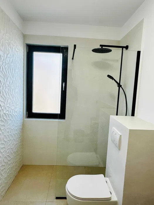 Apartament modern l decomandat l 2 camere l parcare l Intre Lacuri 