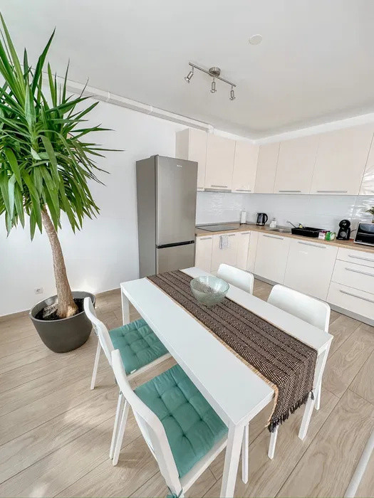 Apartament 2 camere MODERN | 70 mp + terasa 14 mp | Parcare | Bloc nou