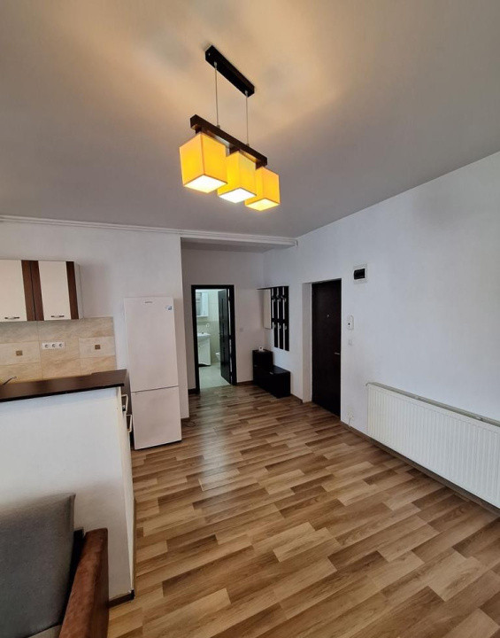 Apartament De Închiriat | 2 Camere + Parcare | Subcetate