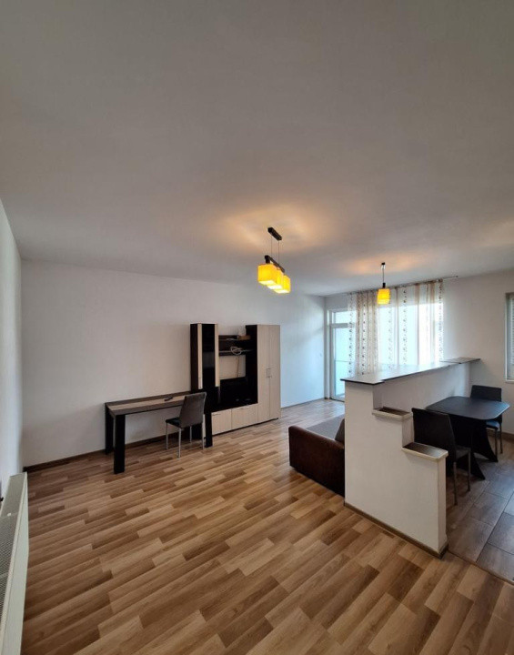 Apartament De Închiriat | 2 Camere + Parcare | Subcetate